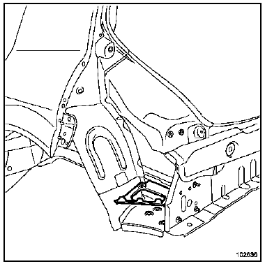 Fermeture latérale de traverse inférieure extrême arrière