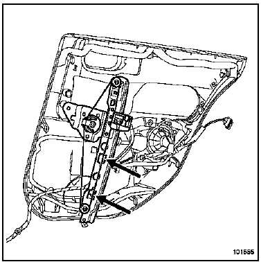 Garniture de porte arrière