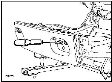 Armature de siège avant